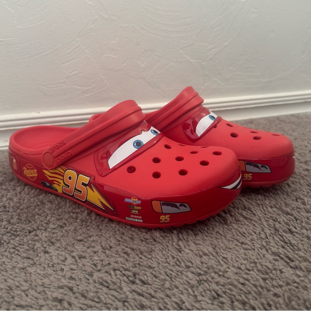 Lightening McQueen Crocs NWOT